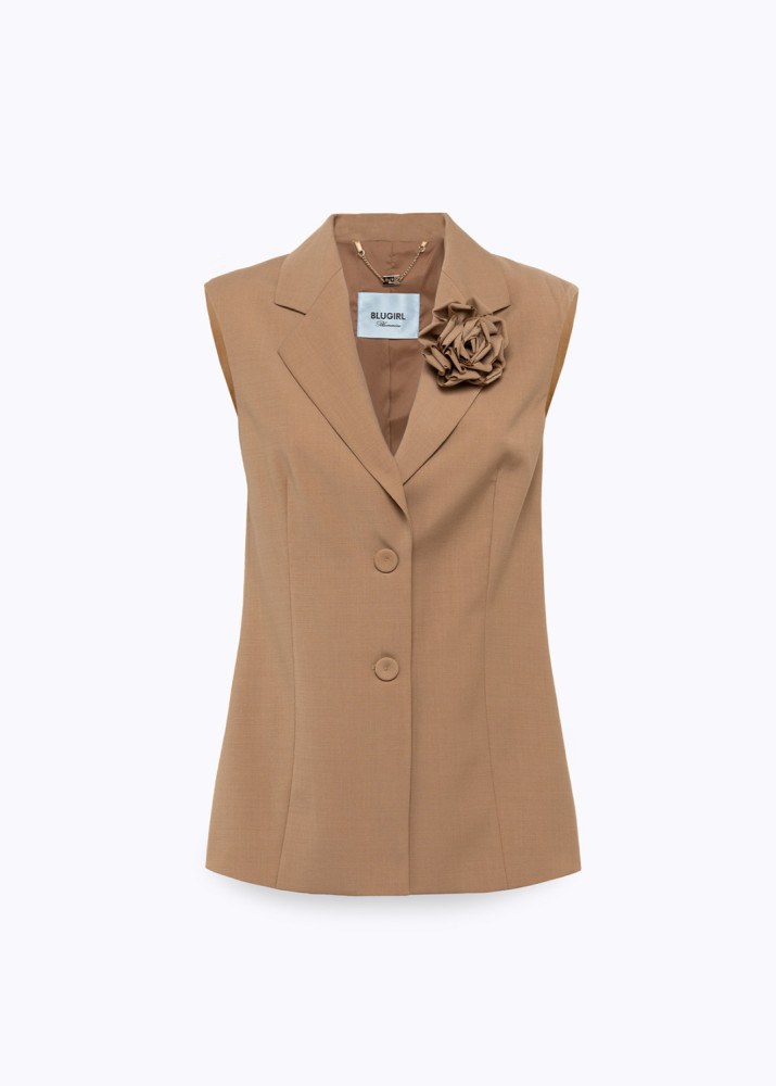 LIGHTWEIGHT WOOL WAISTCOAT WITH ROSE BROOCH