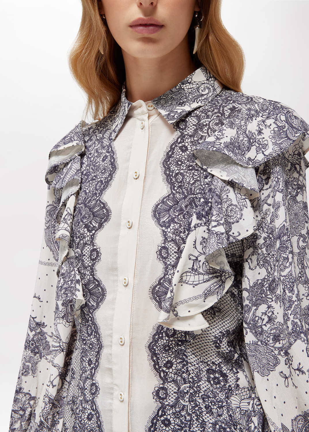 BLUGIRL: CAMICIA CON STAMPA PIZZO E VOLANT