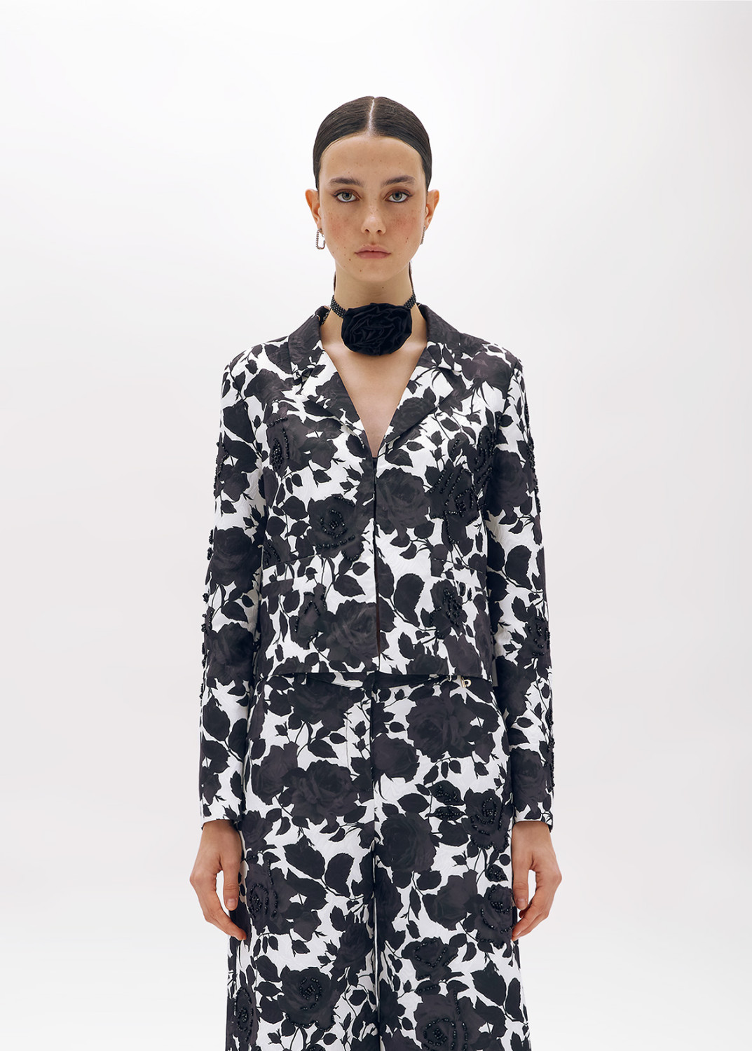 BLUGIRL: BOXI FIT JACKET WITH JACQUARD ROSES