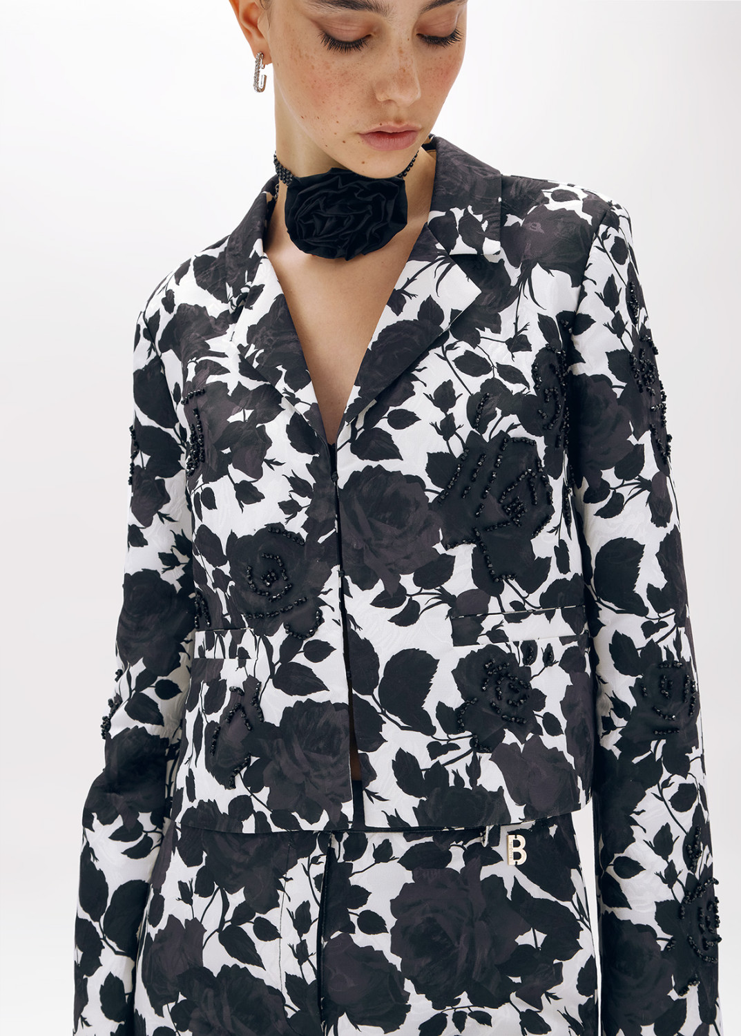 BLUGIRL: BOXI FIT JACKET WITH JACQUARD ROSES