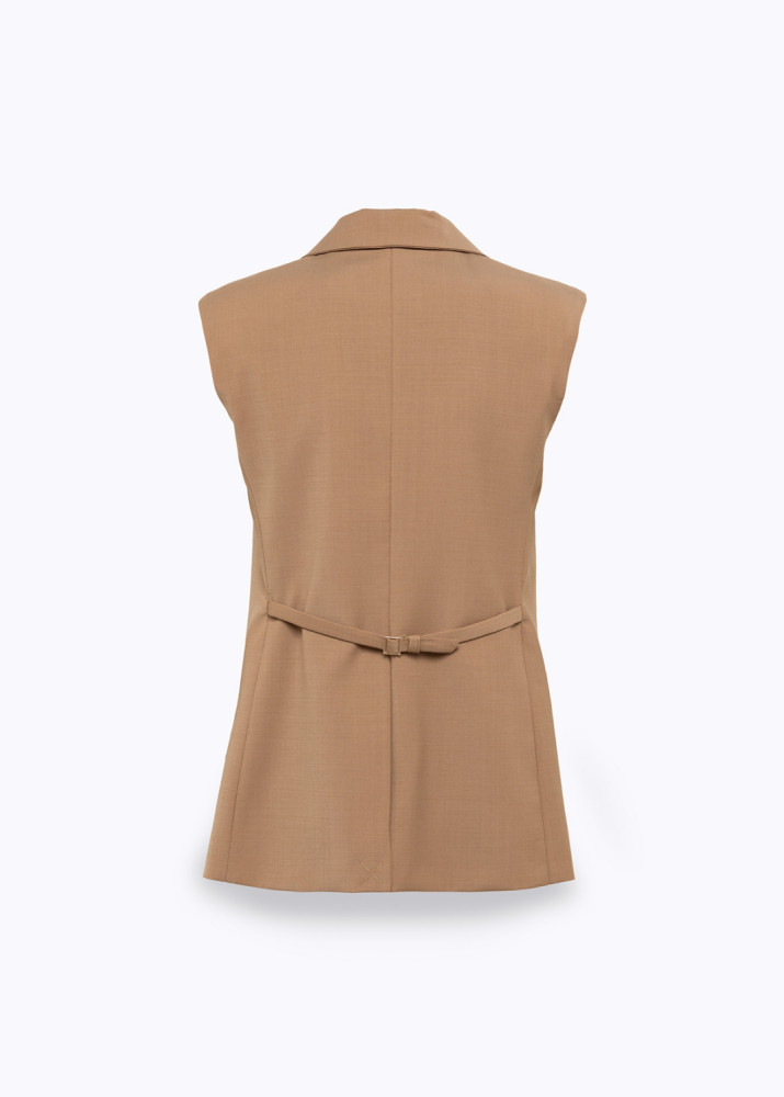 LIGHTWEIGHT WOOL WAISTCOAT WITH ROSE BROOCH