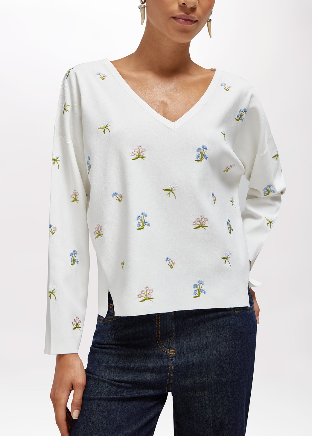 BLUGIRL: MAGLIA IN VISCOSA CON RICAMI