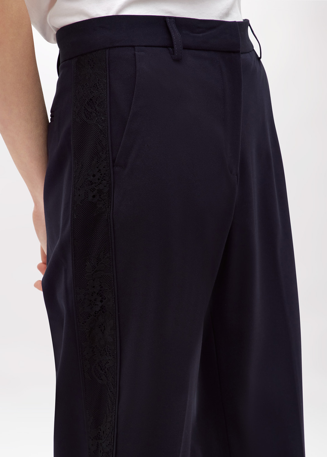 BLUGIRL: PANTALONI IN FLANELLA E PIZZO